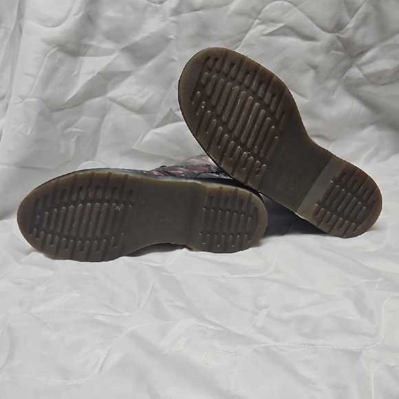 Dr. Martens Black and Red Lace Up Boots - Picture 2 of 7